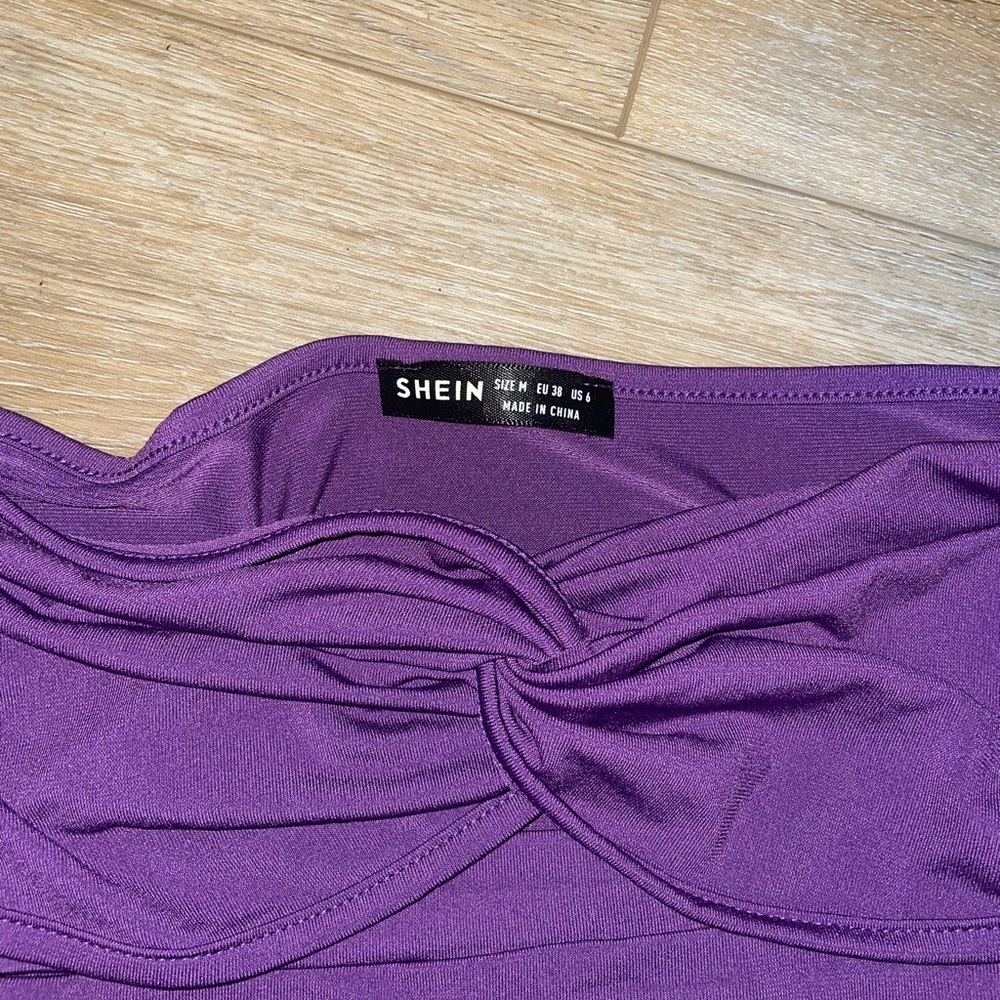SHEIN Off Shoulder Twist Front Cut Out Crop Top - Picture 4 of 10